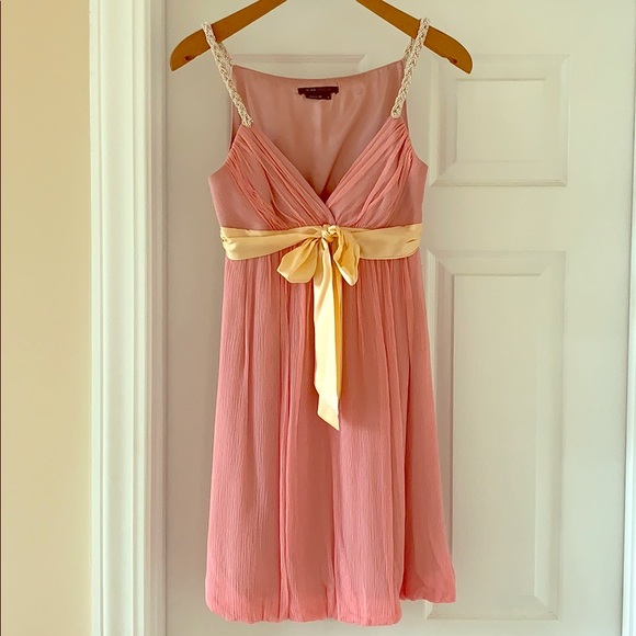 BCBGeneration Dresses & Skirts - BCBGMAXAZRIA Bubble Dress size 2